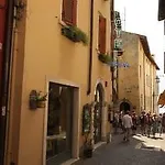 Modena Old Town 酒店