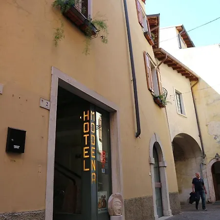 Otel Modena Old Town