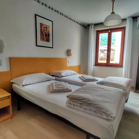 Modena Old Town 2* Мальчезине