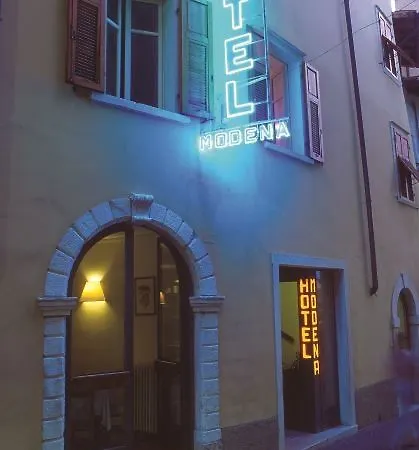 Modena Old Town Отель