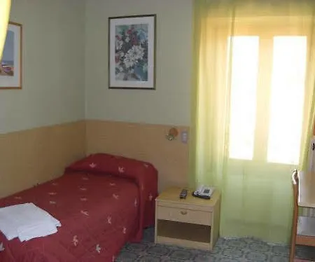 Modena Old Town מאלצ'סינה