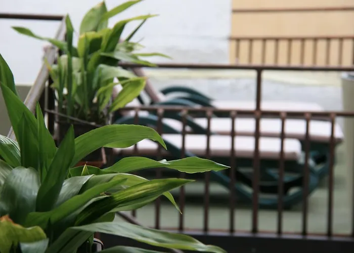 Modena Old Town Отель