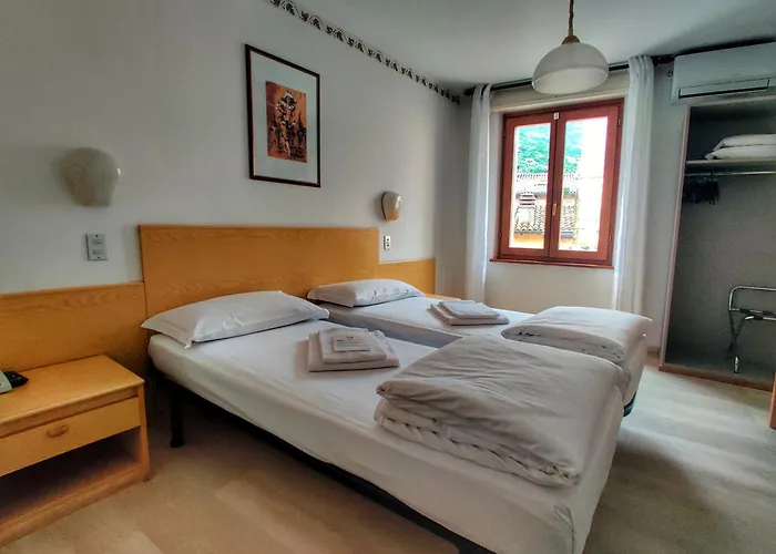 Modena Old Town 2* Мальчезине