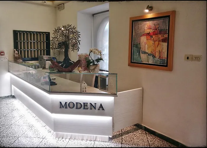 Modena Old Town Hotel