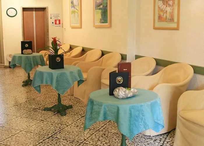 Modena Old Town Hotel 2*