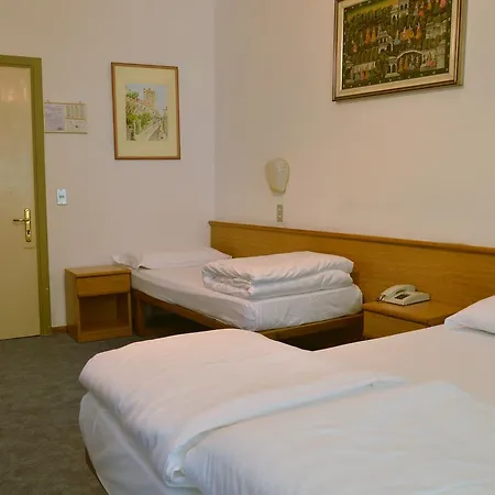 Modena Old Town 2* 马尔切西内