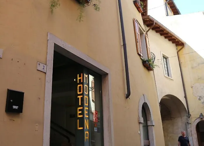 Hotel Modena Old Town