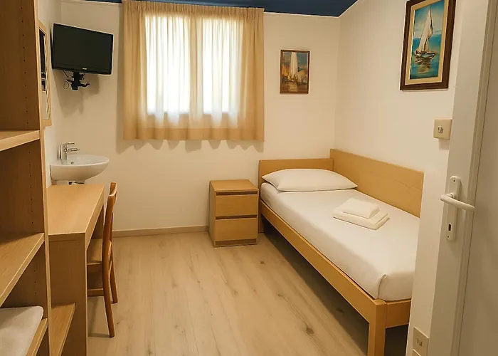 Modena Old Town 2* Malcesine