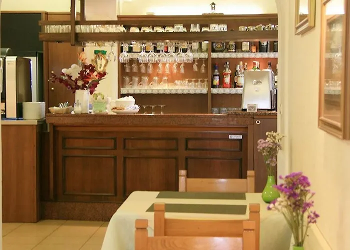 Hotel Modena Old Town